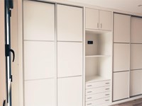¿Cuáles son las claves para conseguir un vestidor moderno?