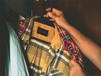 Trucos para que entre más ropa en un armario 